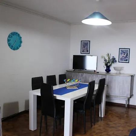 T2 Cabine-superbe Vue Et Acces Direct Proche Commerces-6at28